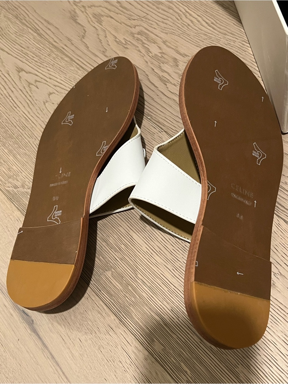New in Box Celine White Leather Thong Sandals - Picture 4 of 5